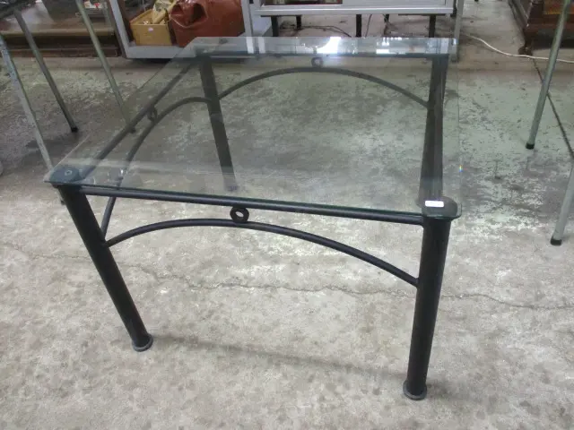 Coffee Table Image 1++